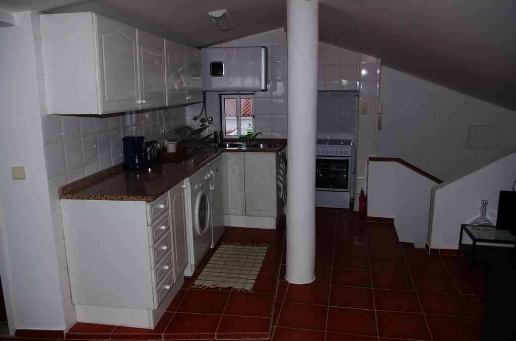 Lisbon Sloped Ceiling Apartment ภายนอก รูปภาพ